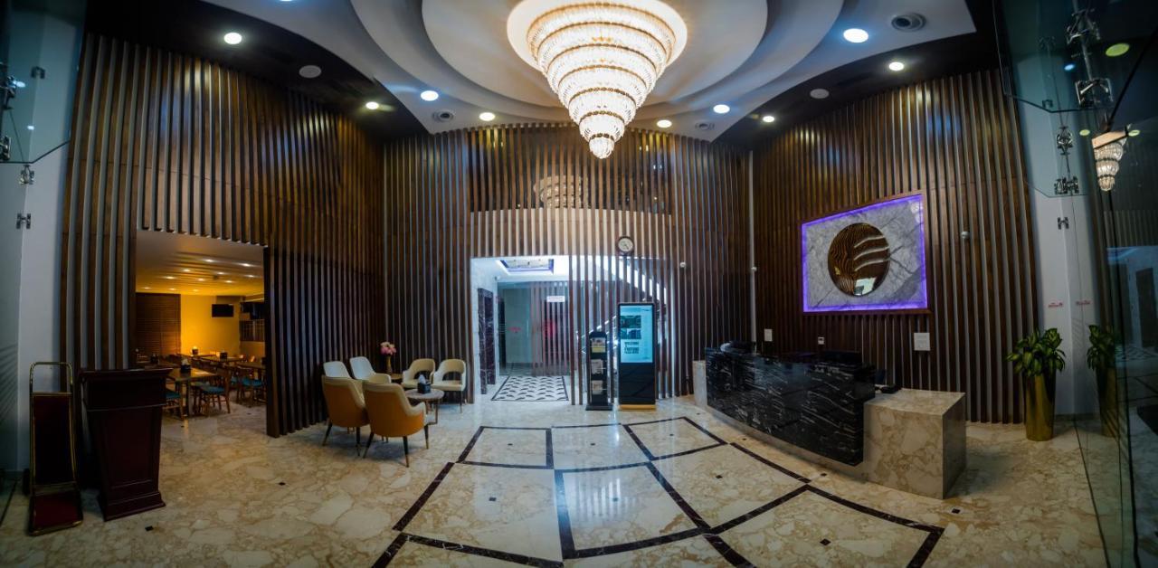 אודופי Fortune Plaza Hotel מראה חיצוני תמונה