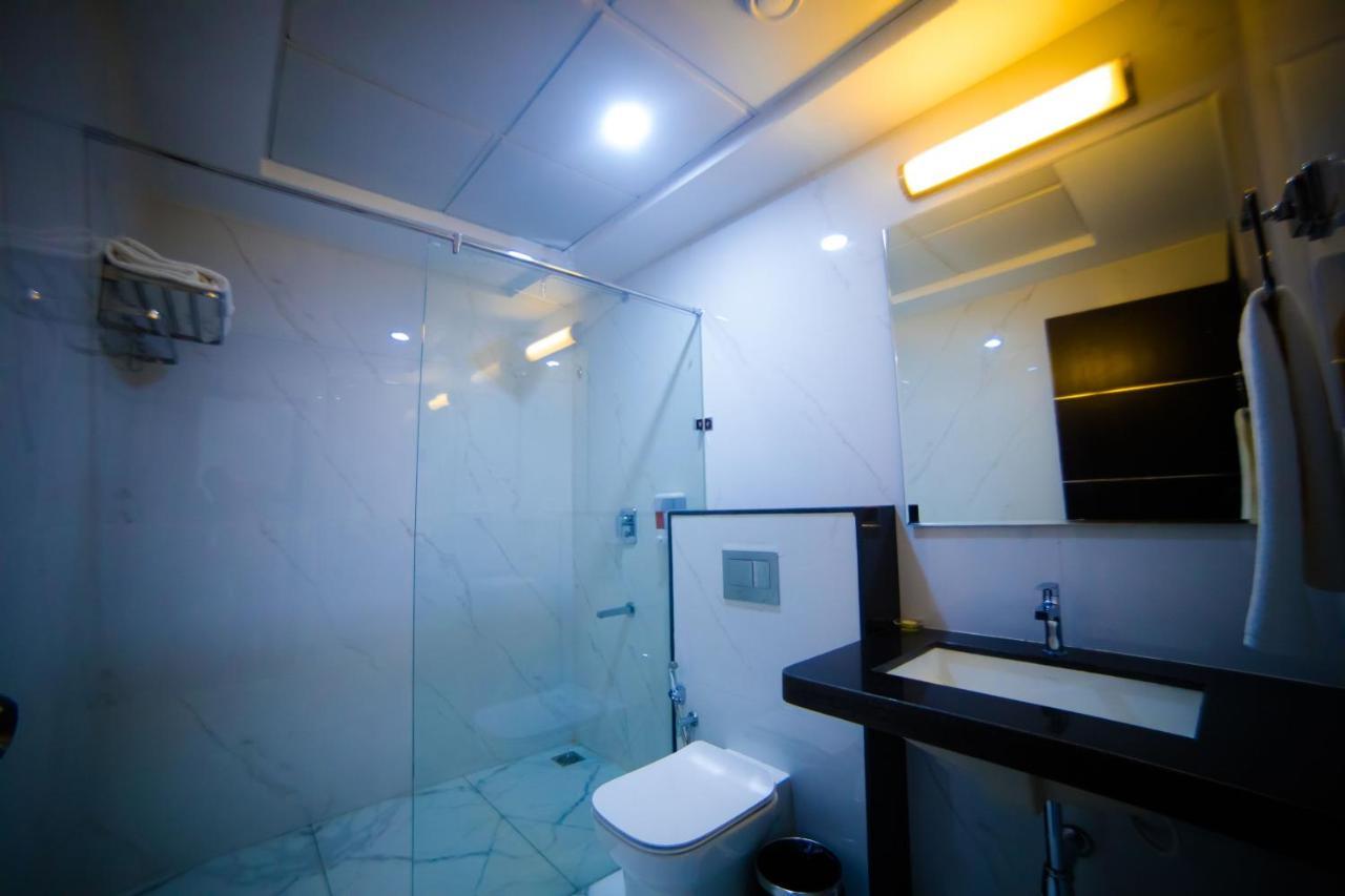 אודופי Fortune Plaza Hotel מראה חיצוני תמונה